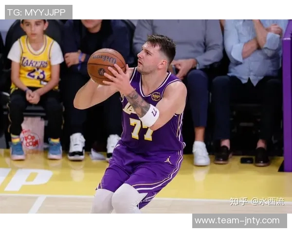 湖人防守如铁桶本场仅失93分创赛季新低