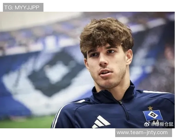 武什科维奇蝎子摆尾进球荣膺德甲年度最佳进球称号