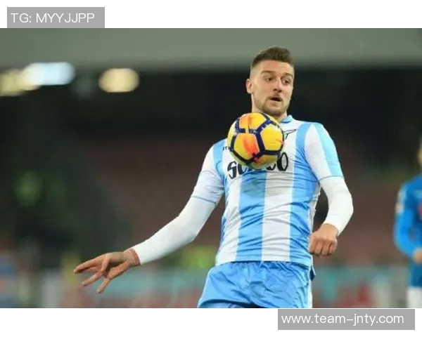 萨索洛中场透露可能为澳大利亚效力穆帅对年轻球员如同父亲般关爱