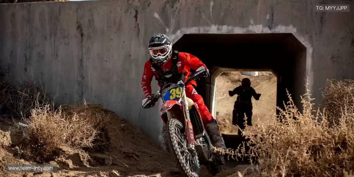 身临其境,感受赛场心跳!🎧📱